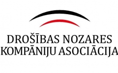 DNKA logotips